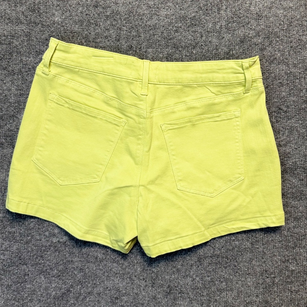 Pistola Mid Rise Soft Denim Shorts Limeade Green NWT Size 29 Zipper Pockets - Picture 2 of 8
